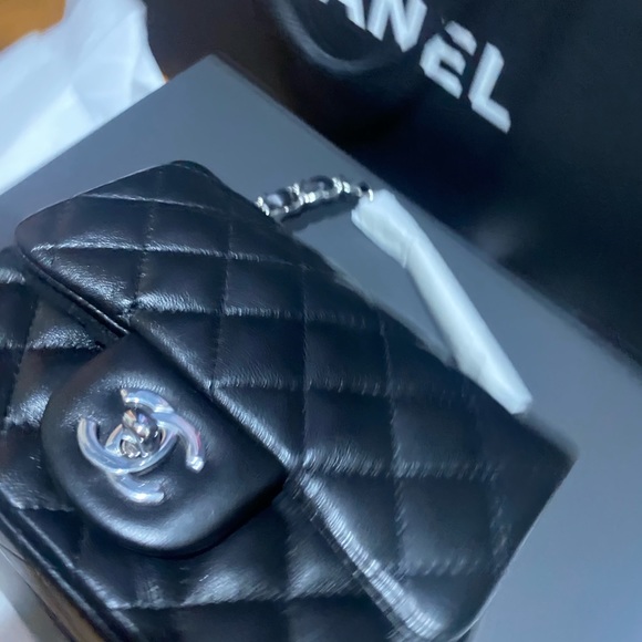 Chanel 24c MINI SQUARE CLASSIC - Picture 4 of 6